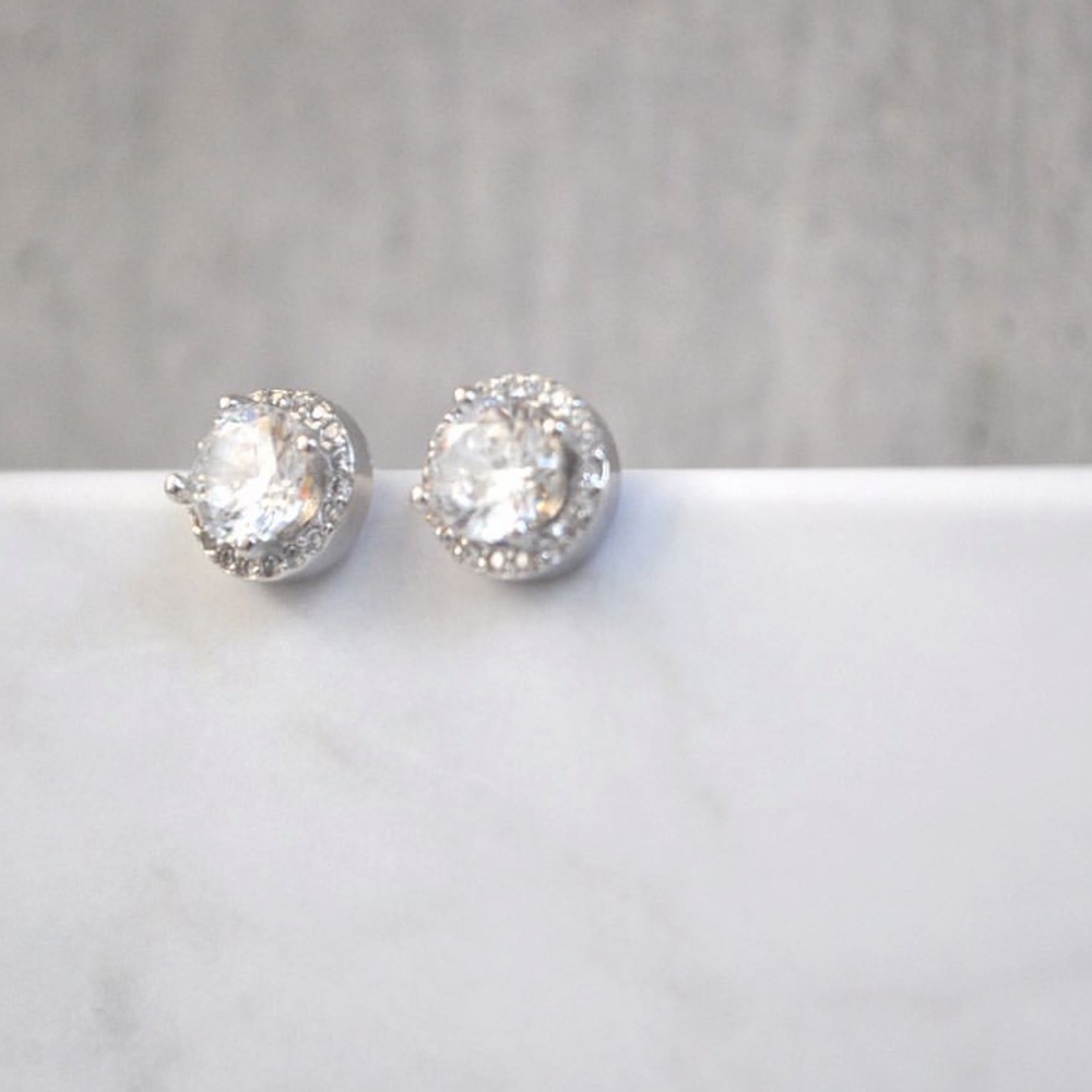 Zirconia Stud Earrings - Picture 4 of 8
